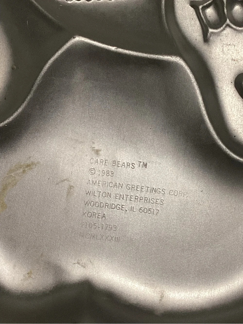 1983 Wilton Vintage Care Bears cake pan